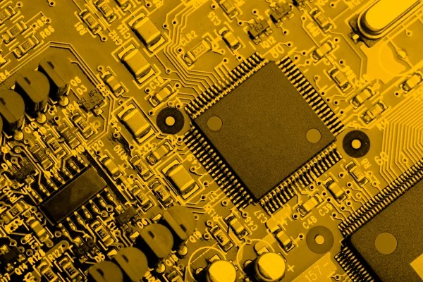 electronic-screws-600x400