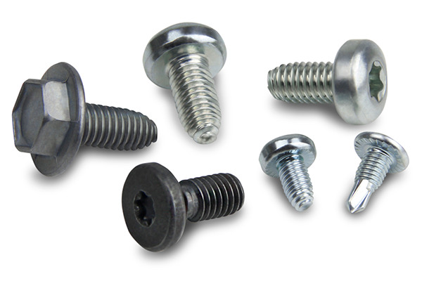 Screws for thin metal sheet assembly - CELO